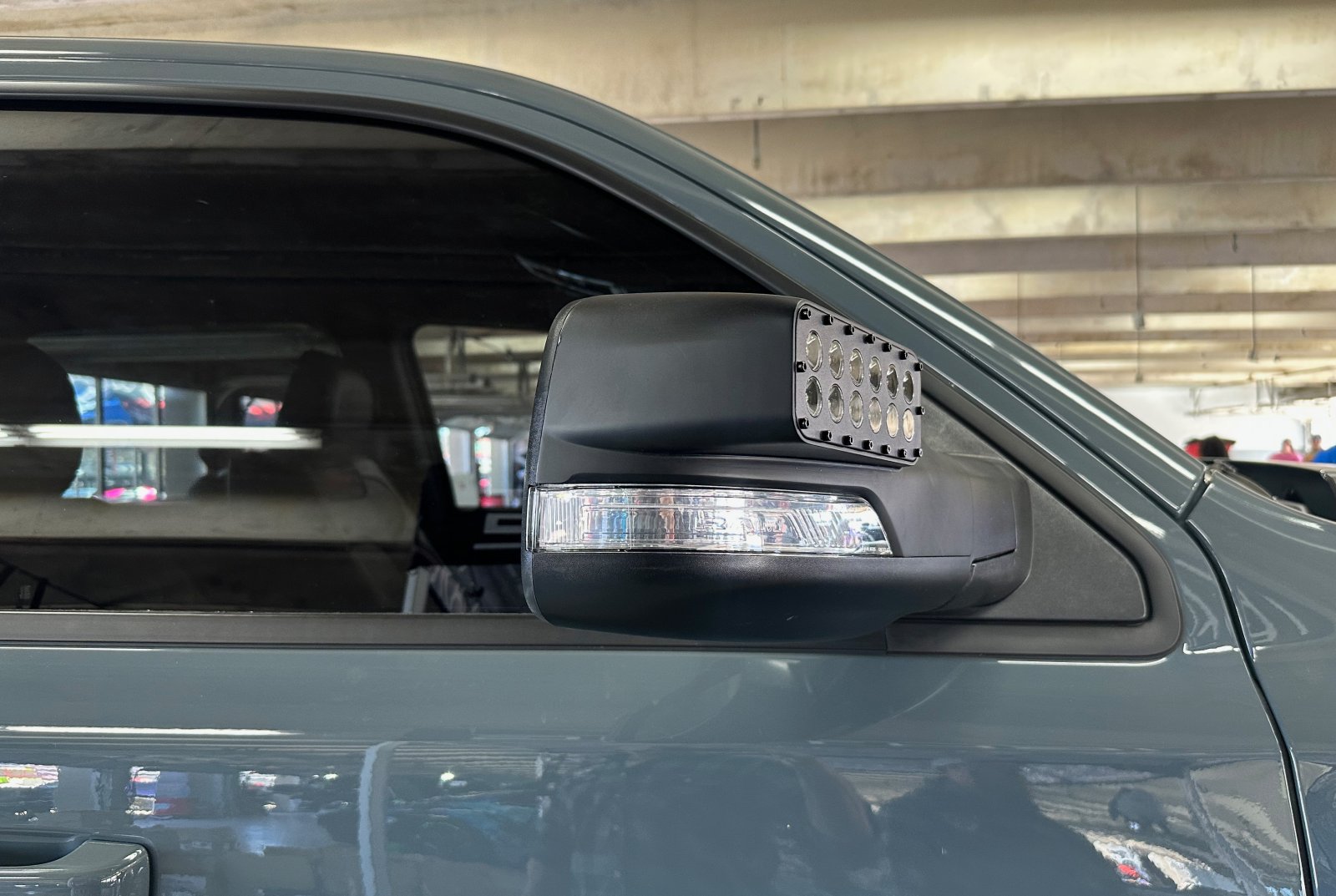 5914-001 - Side-Mirror